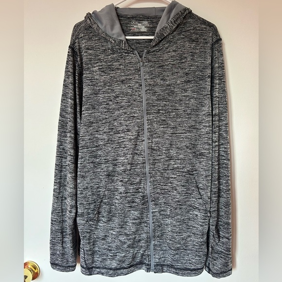 SOLD // Men’s Grey Under Armour Heatgear Hoodie - Picture 1 of 6